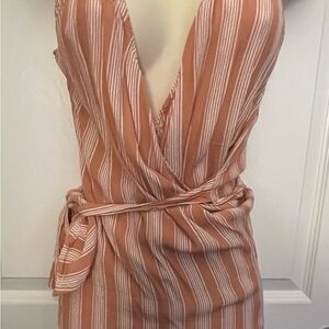 Chic Backless Striped Dress in Tan